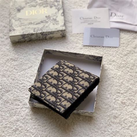 Dior male wallet